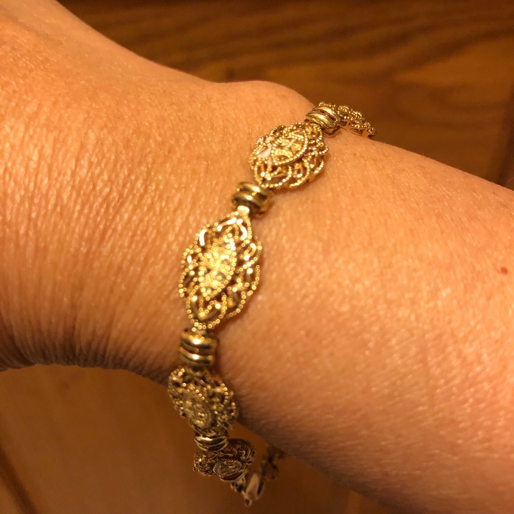 ❤️Beautiful 14k yellow gold bracelet, size 7.25